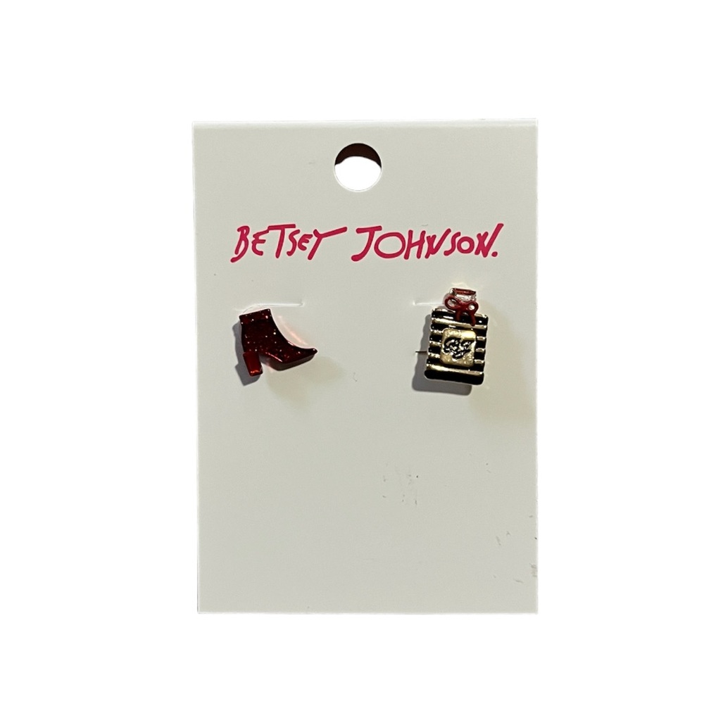 NEW Betsey Johnson Stud Earrings